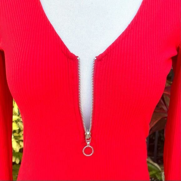 H&M Divided Ribbed Zip Down Top - Picture 4 of 8